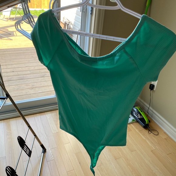 turquoise bodysuit never worn - Picture 3 of 3